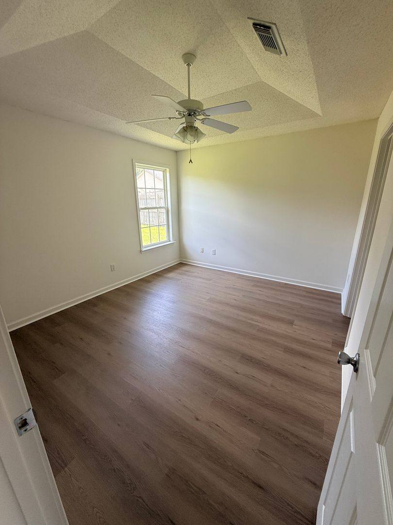 House for rent at 15971 Stone Ridge Parkway, Brookwood, AL 35444