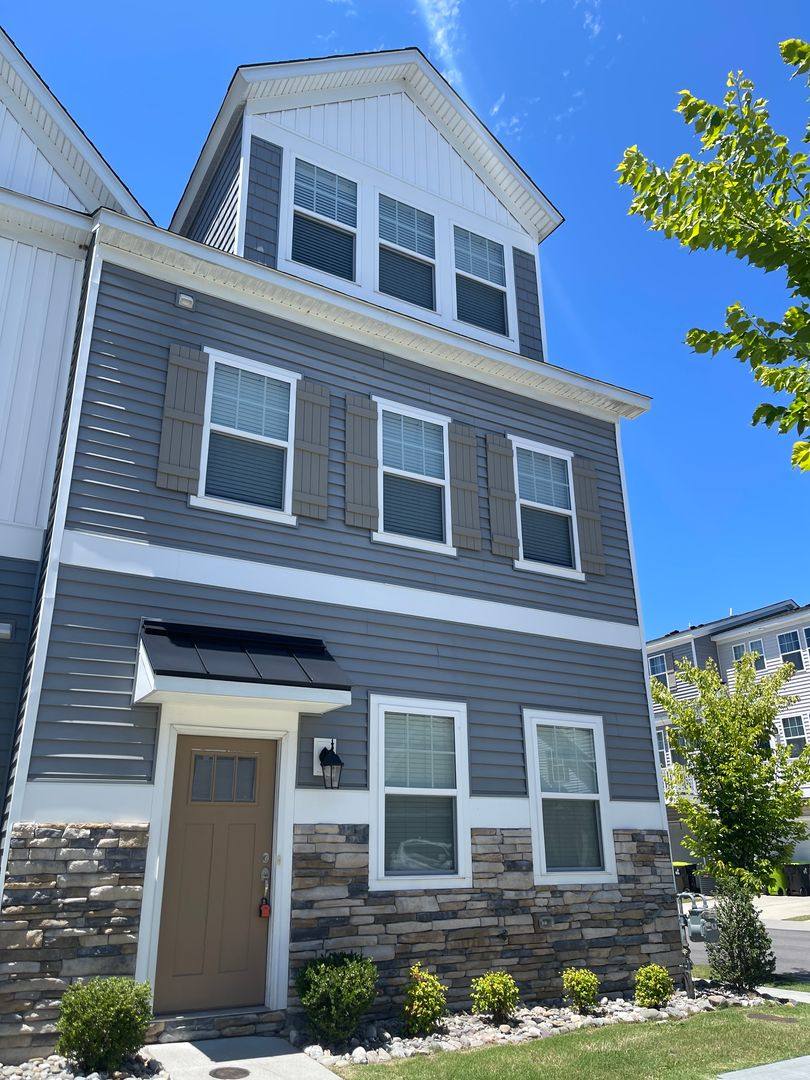 Condo for rent at 1801 Moravian Walk, Chesapeake, VA 23323