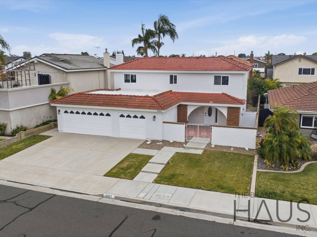 House for rent at 6861 Defiance Dr, Huntington Beach, CA 92647