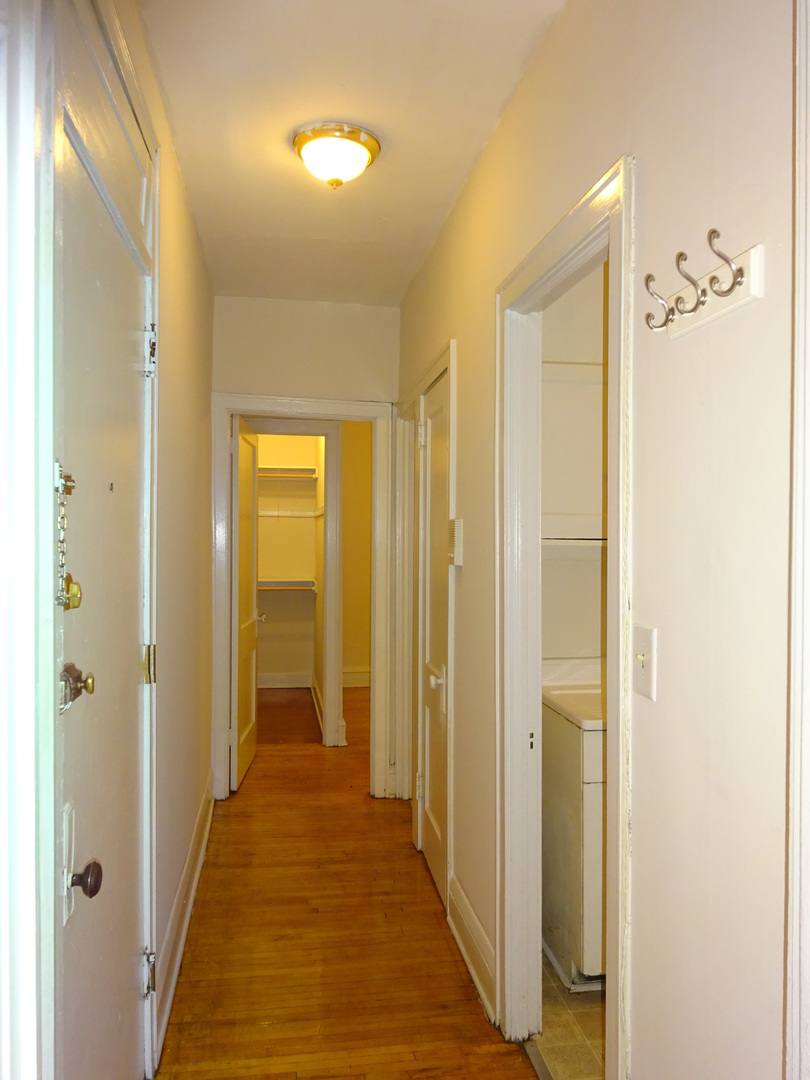 Apartment for rent at 1530 Lasalle Ave, Minneapolis, MN 55403