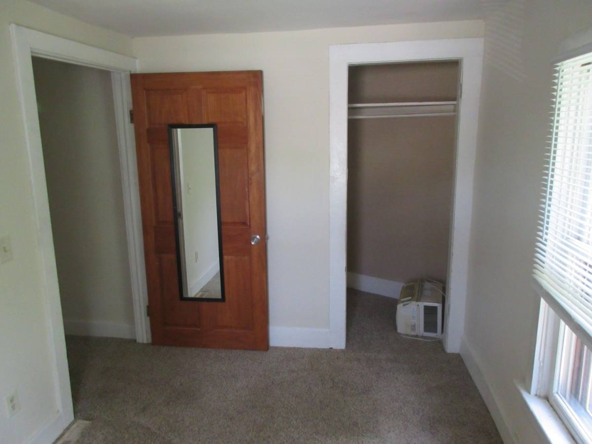 Apartment for rent at 409 E Wall St, Janesville, WI 53545