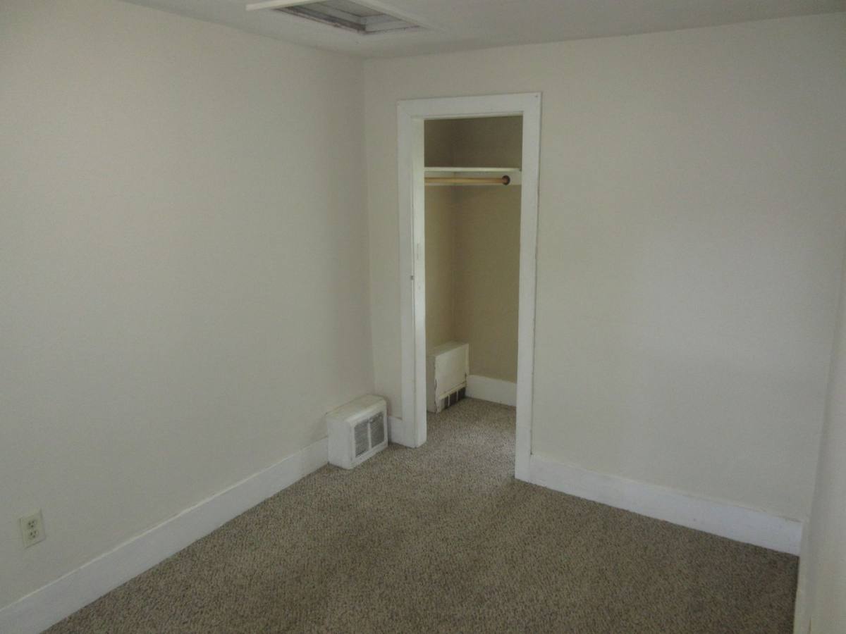 Apartment for rent at 409 E Wall St, Janesville, WI 53545