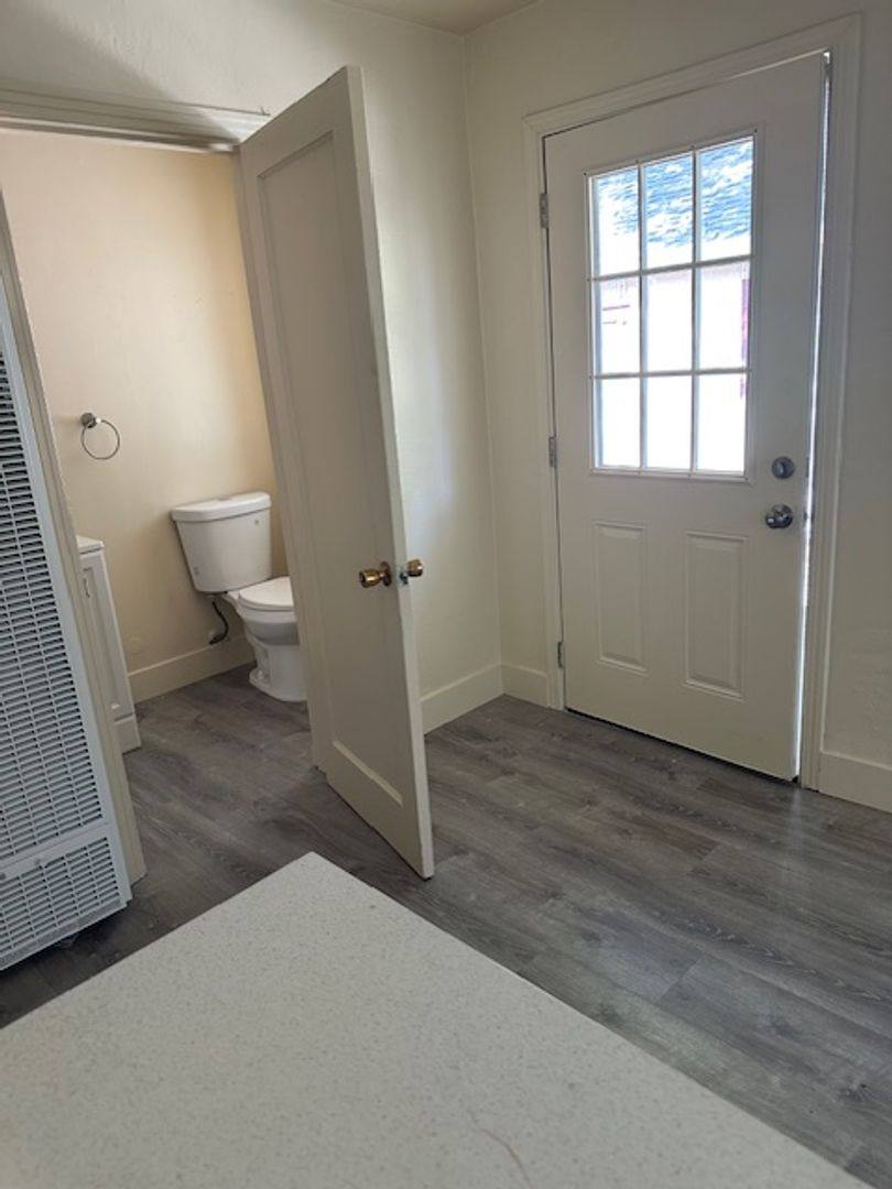 Apartment for rent at 1701 Lake St, Calistoga, CA 94515