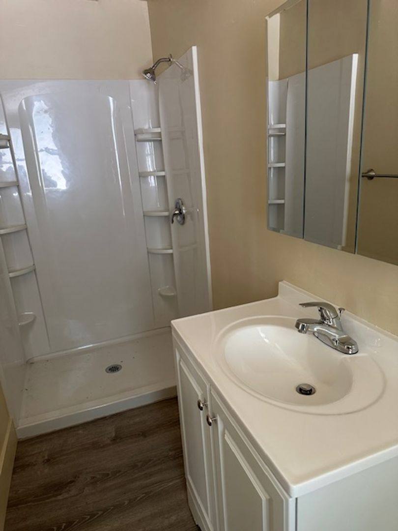 Apartment for rent at 1701 Lake St, Calistoga, CA 94515