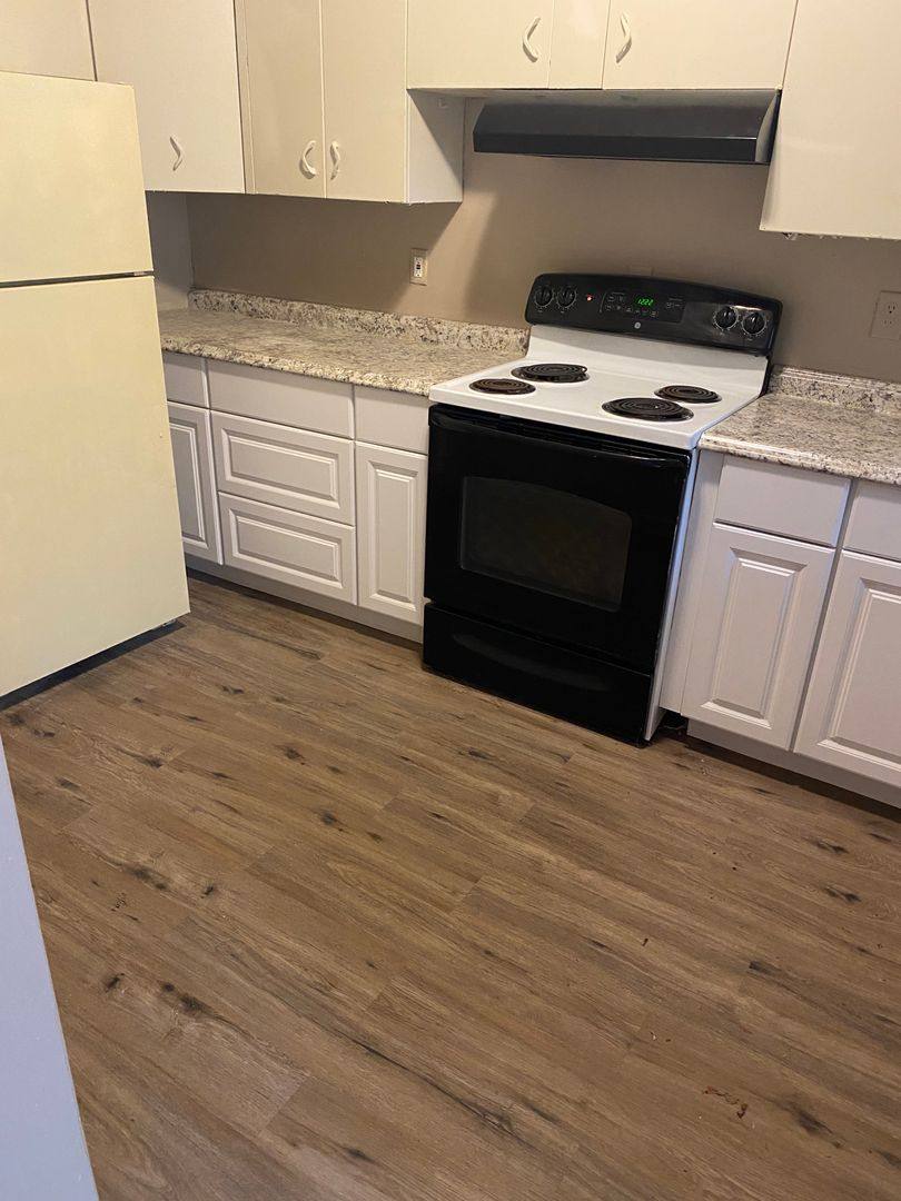 Apartment for rent at 3751 Wesley Dr, Montgomery, AL 36111
