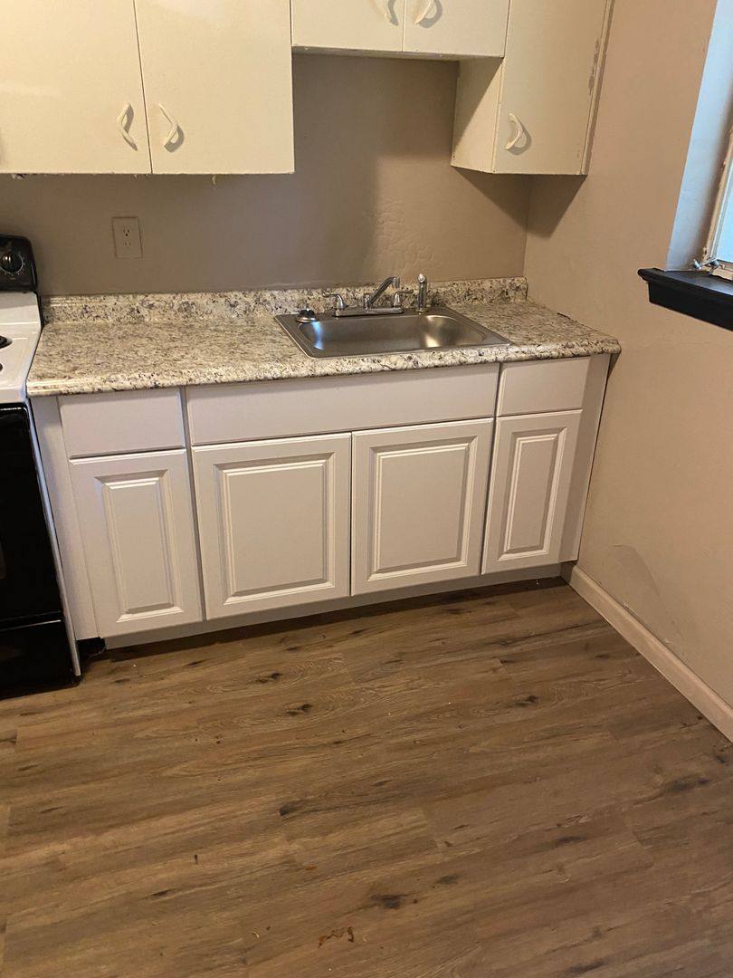 Apartment for rent at 3751 Wesley Dr, Montgomery, AL 36111