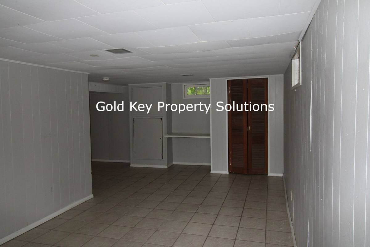 House for rent at 604 N Alameda Ave, Muncie, IN 47303