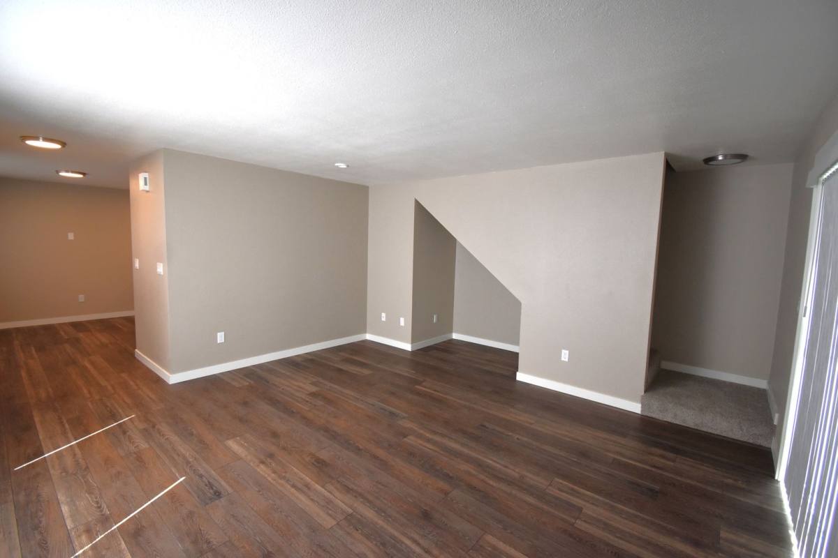 Apartment for rent at 2435 16th Ave SE, Albany, OR 97322