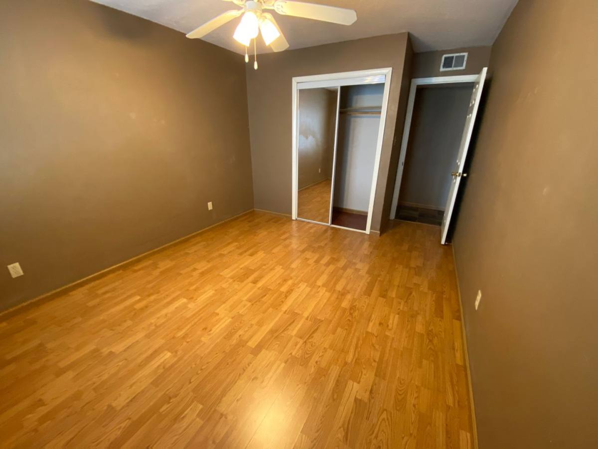 Apartment for rent at 1527-1607 W 9th St, Lawrence, KS 66044