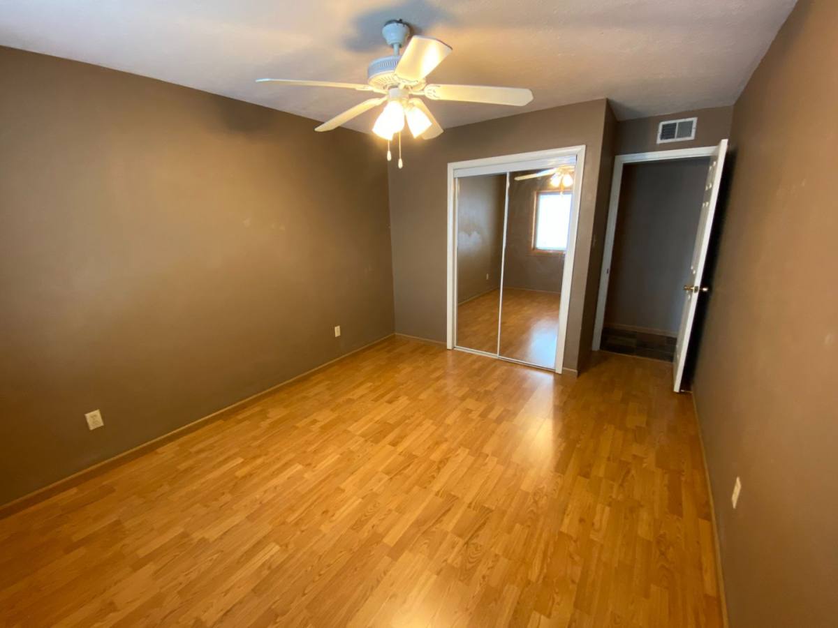 Apartment for rent at 1527-1607 W 9th St, Lawrence, KS 66044