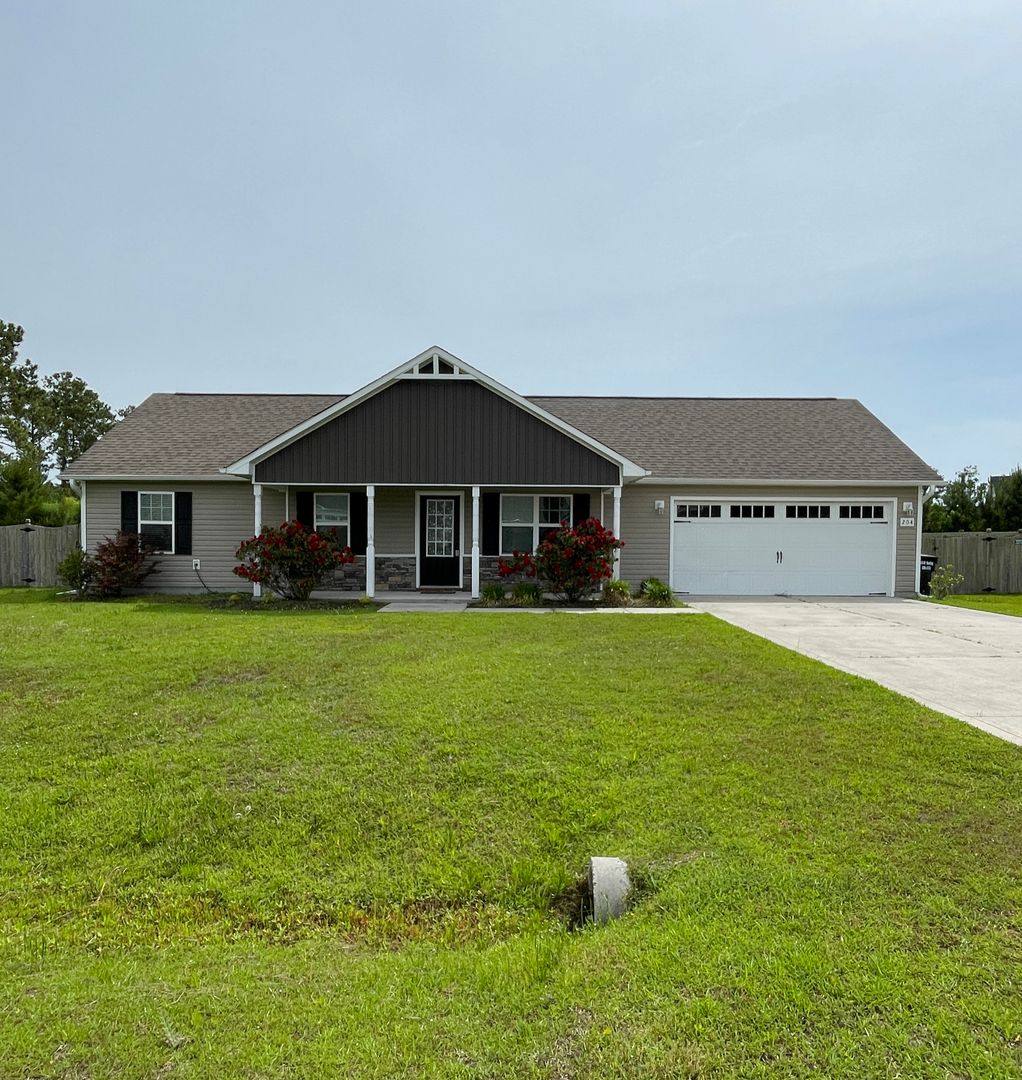 House for rent at 204 Misty Cove, Sneads Ferry, NC 28460
