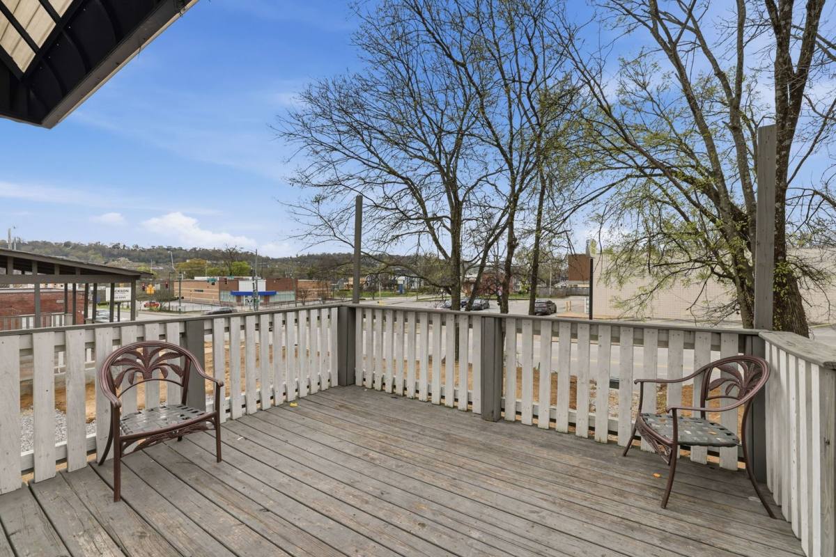 House for rent at 2009 McCallie Ave #A, Chattanooga, TN 37404