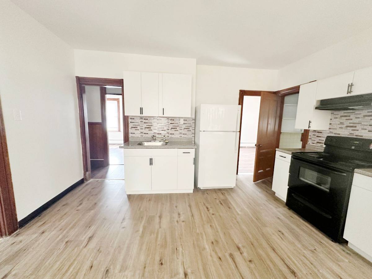 Apartment for rent at 218-222 Laurel St, Fitchburg, MA 01420