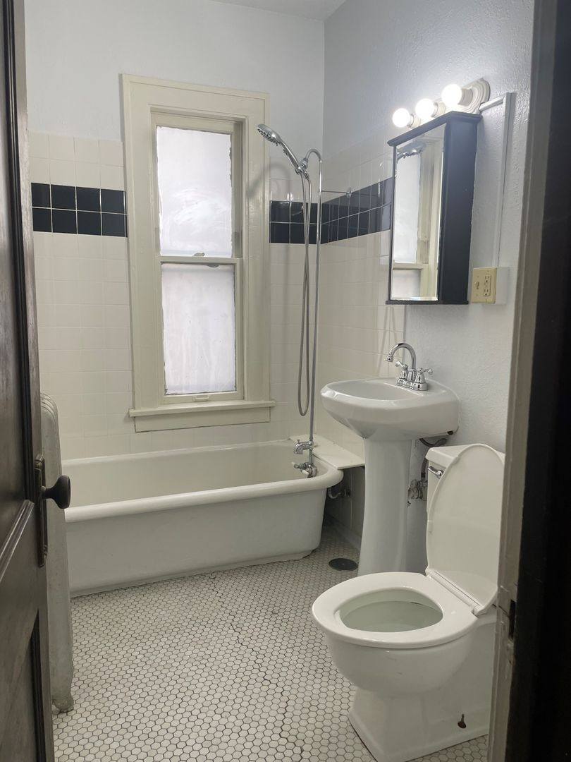 Apartment for rent at 2507 Nicollet Ave S, Minneapolis, MN 55404