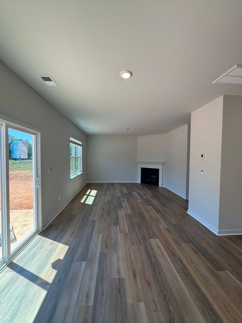 House for rent at 764 14th Ave Court NE, Hickory, NC 28601