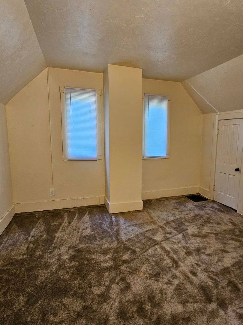 House for rent at 819 E Whitmer St, Decatur, IL 62521