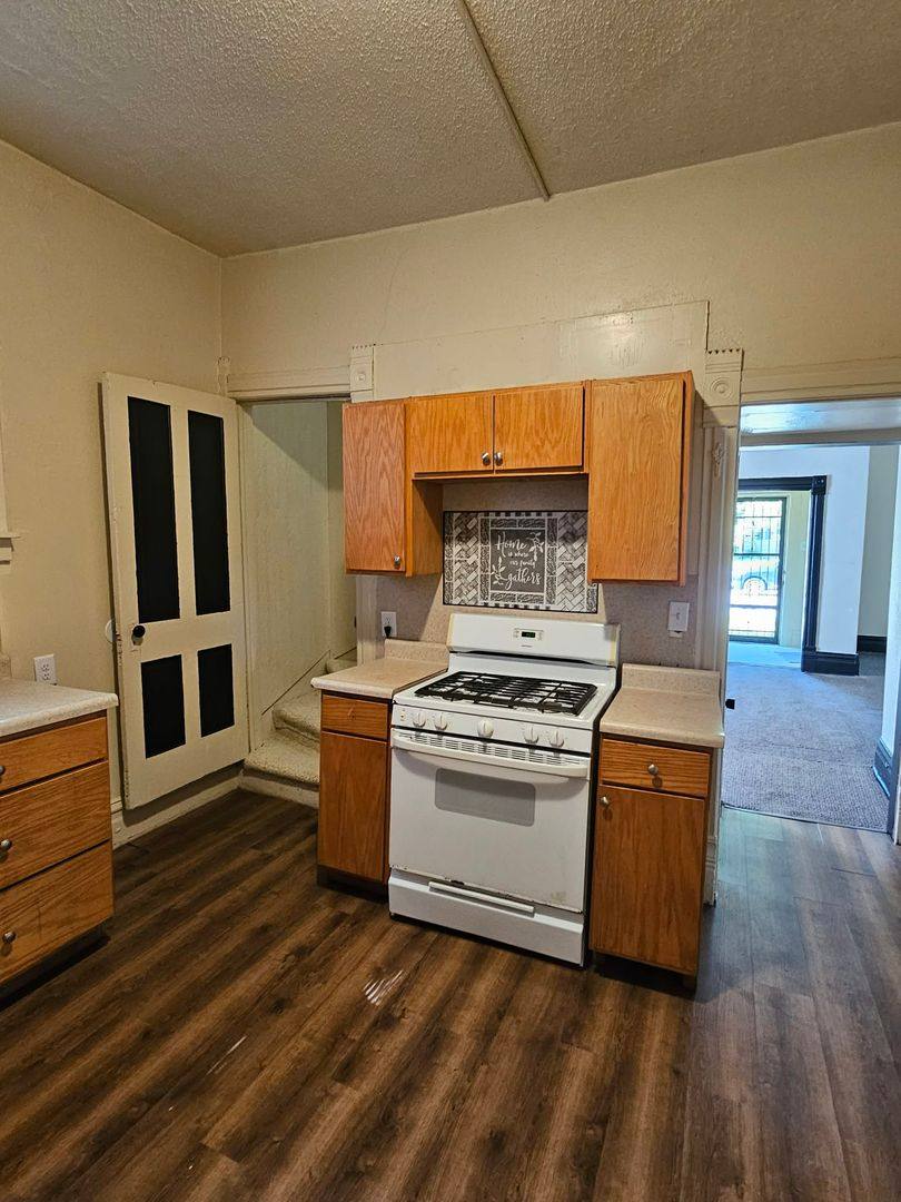 House for rent at 819 E Whitmer St, Decatur, IL 62521