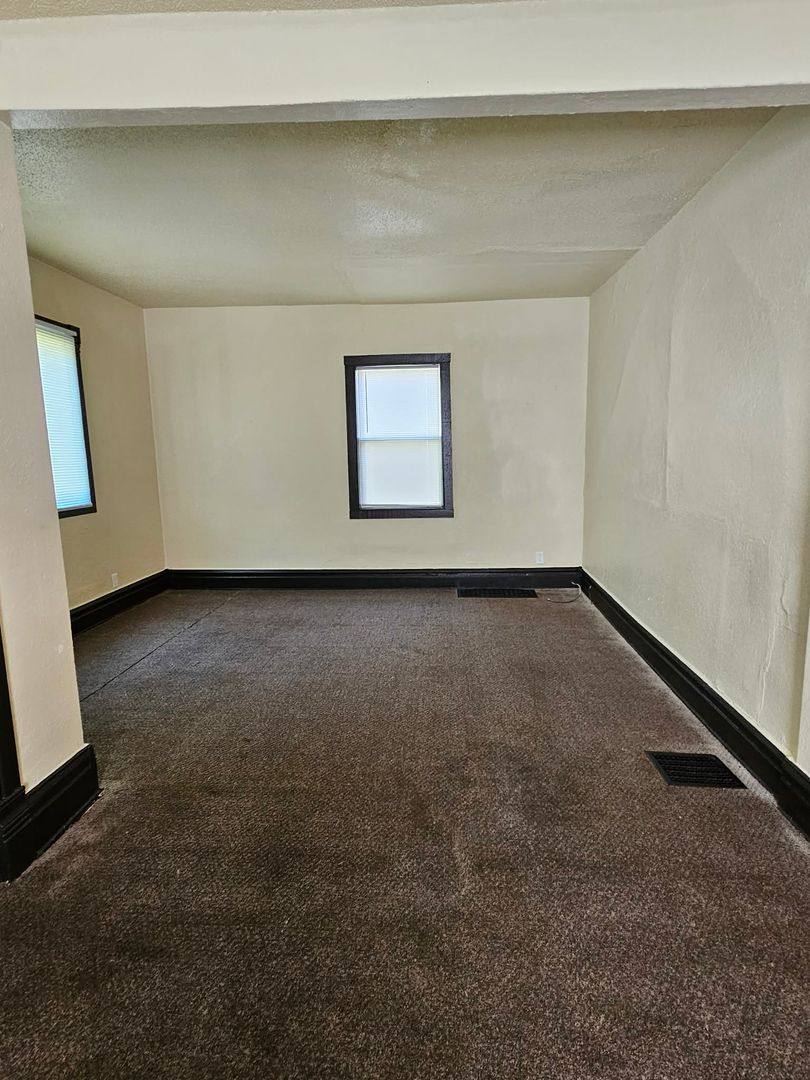 House for rent at 819 E Whitmer St, Decatur, IL 62521
