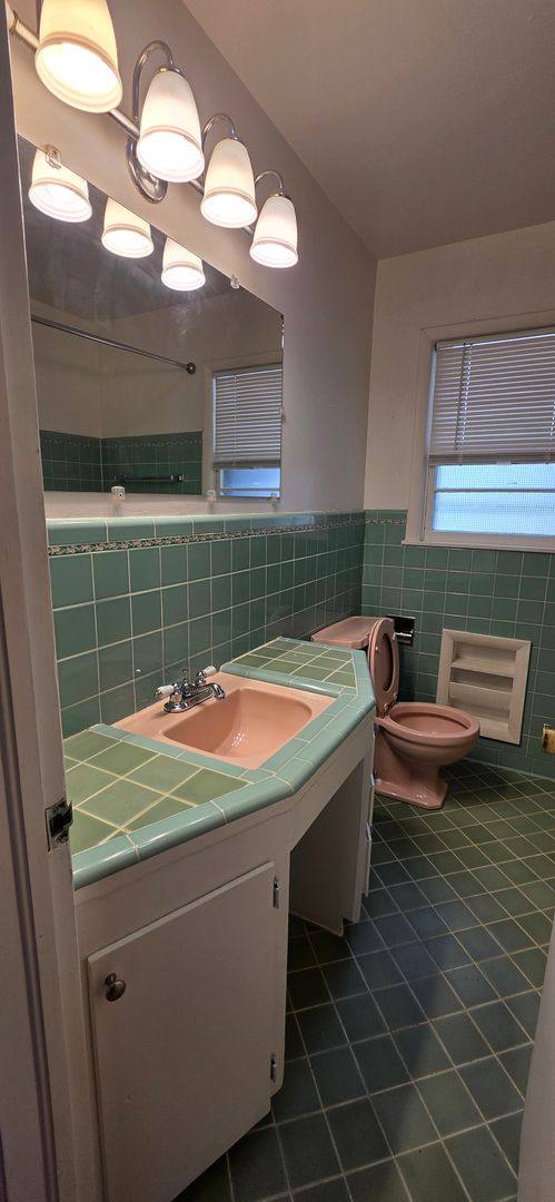 Apartment for rent at 107 E 35th St, Tulsa, OK 74114