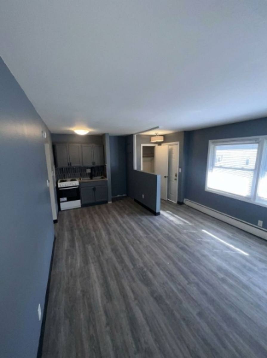 Apartment for rent at 1952 - 1956 Maryland Ave E, Saint Paul, MN 55119