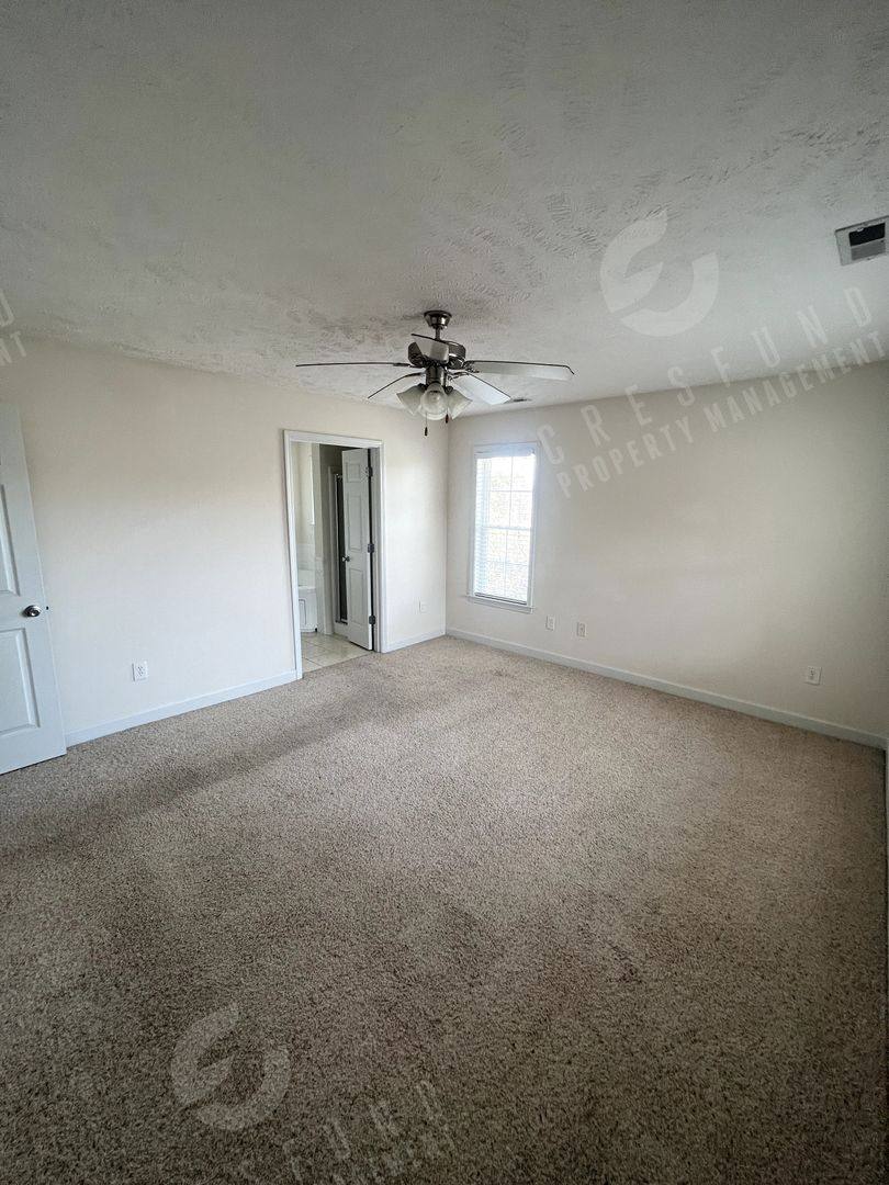 Condo for rent at 1811 Balmoral Dr, Fayetteville, NC 28304