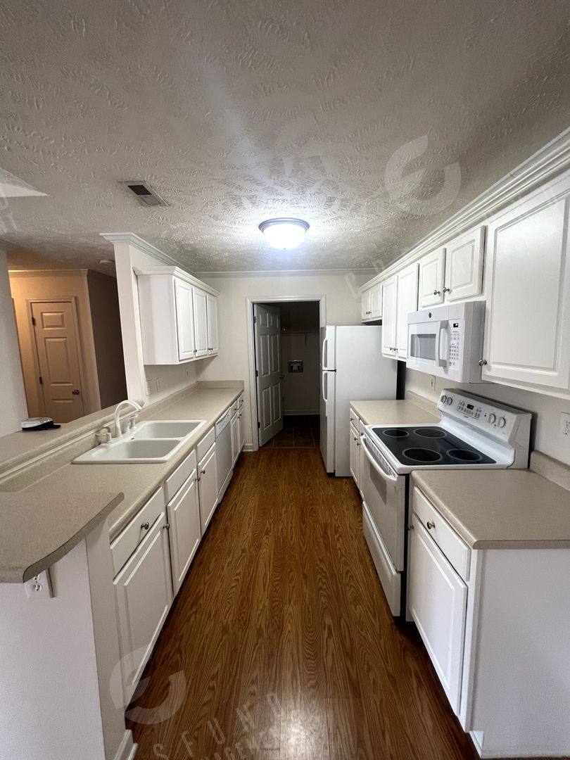 Condo for rent at 1811 Balmoral Dr #202, Fayetteville, NC 28304