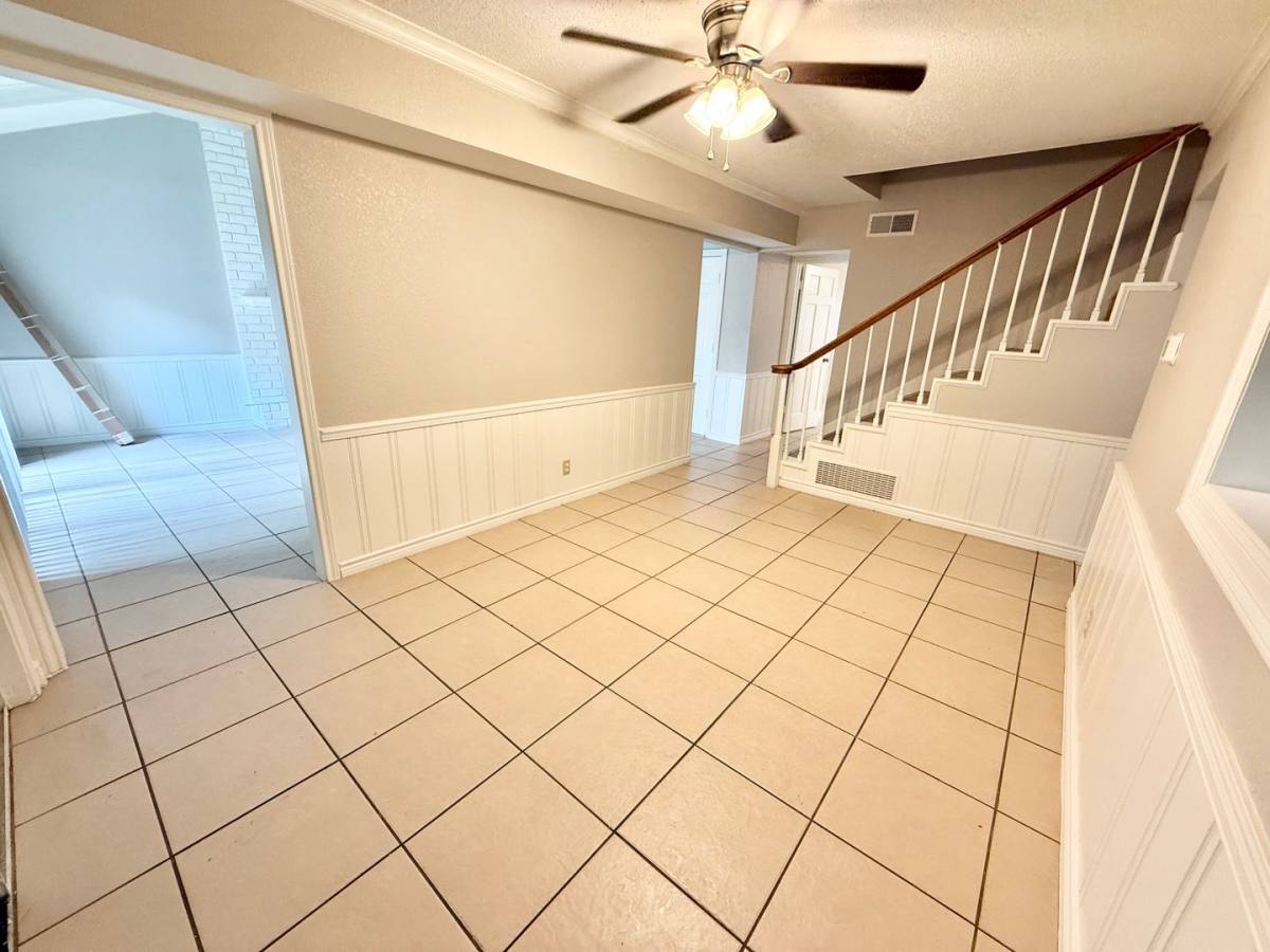 Townhouse for rent at 3711 Colony Park Dr, Tyler, TX 75701