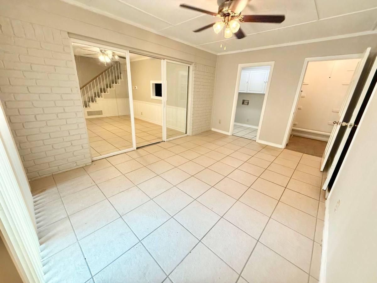 Townhouse for rent at 3711 Colony Park Dr, Tyler, TX 75701