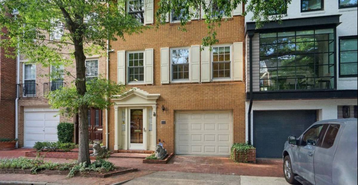 Townhouse for rent at 109 Princess St, Alexandria, VA 22314