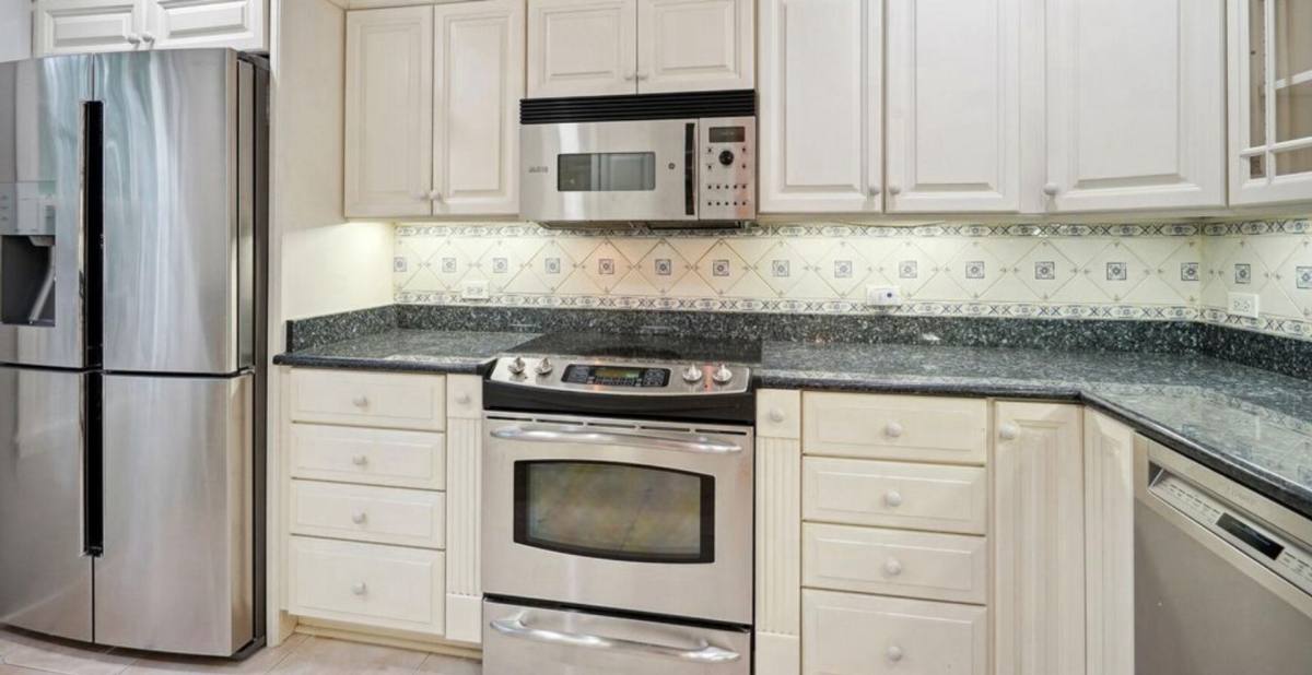 Townhouse for rent at 109 Princess St, Alexandria, VA 22314