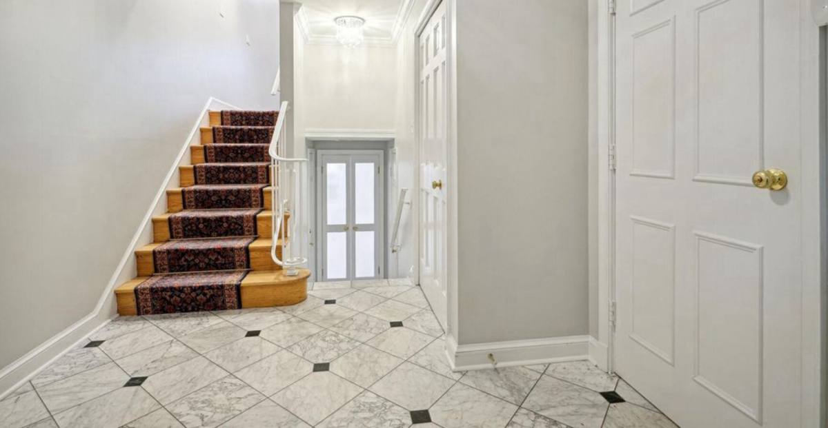 Townhouse for rent at 109 Princess St, Alexandria, VA 22314