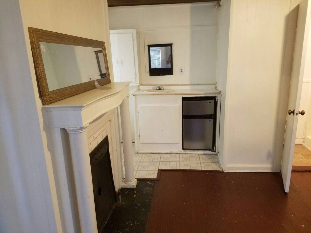 Apartment for rent at 201 E 31st St, Savannah, GA 31401