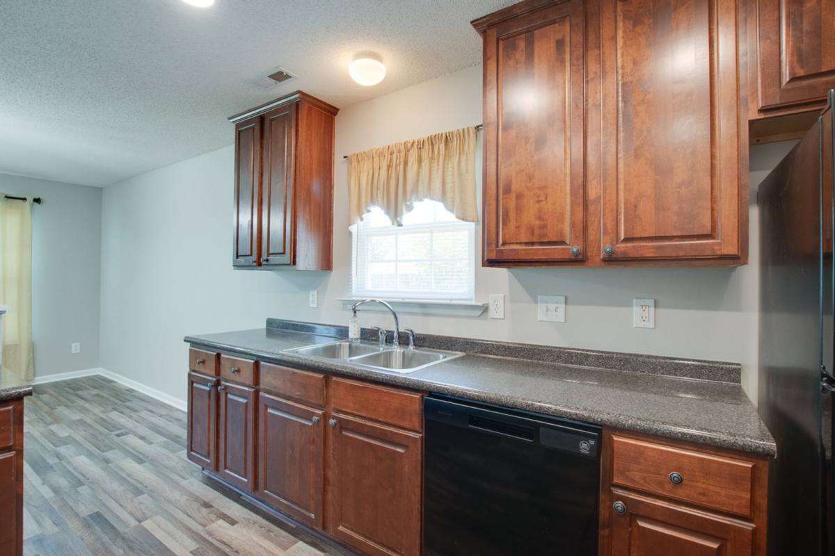 House for rent at 4808 Canterwood Dr, Owens Cross Roads, AL 35763