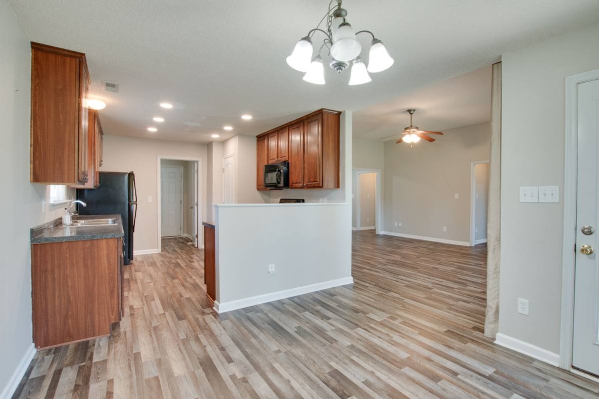 House for rent at 4808 Canterwood Dr, Owens Cross Roads, AL 35763