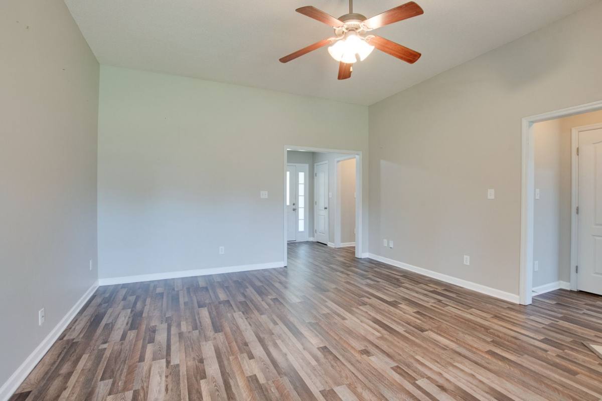 House for rent at 4808 Canterwood Dr, Owens Cross Roads, AL 35763