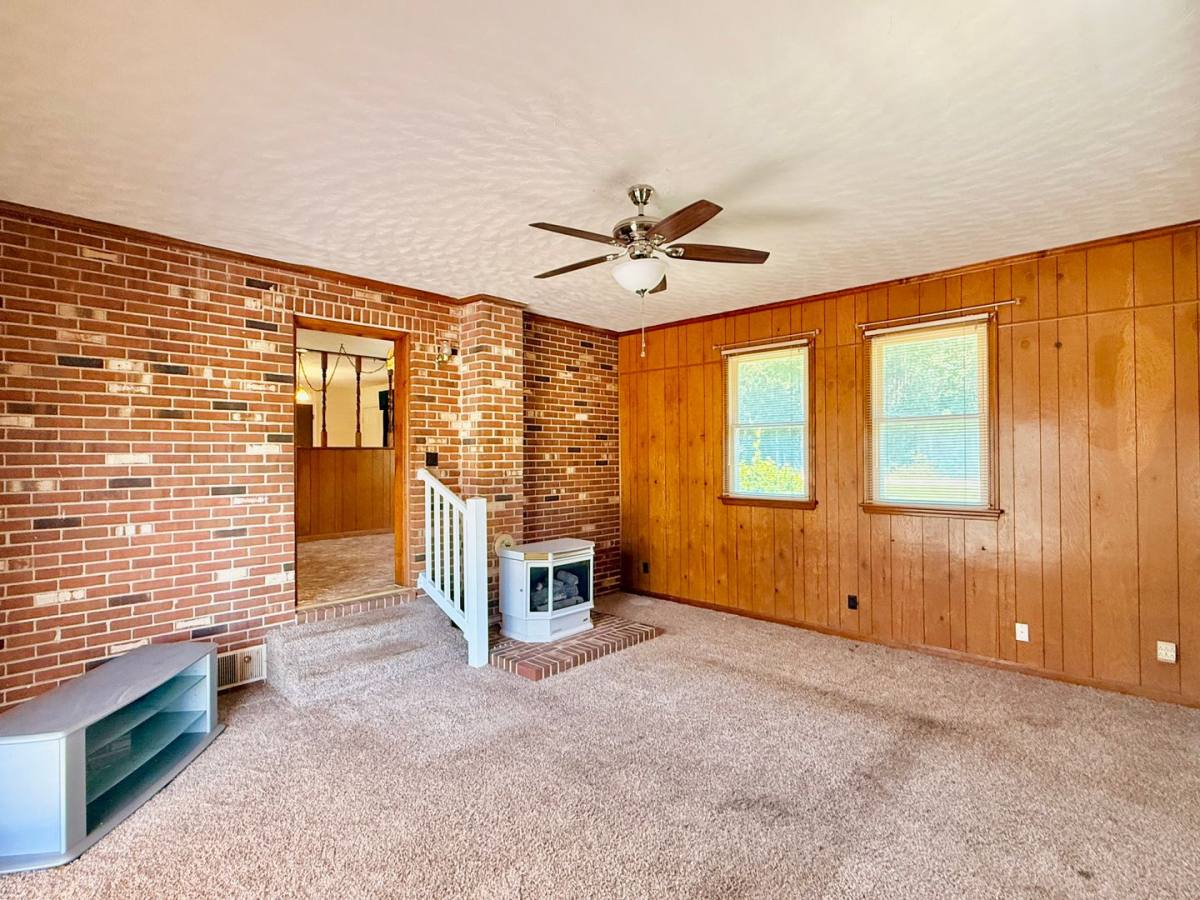 House for rent at 2863 Low Ground Rd, Emporia, VA 23847