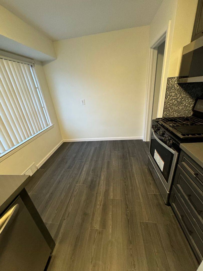 House for rent at 2816 N Main St, Royal Oak, MI 48073