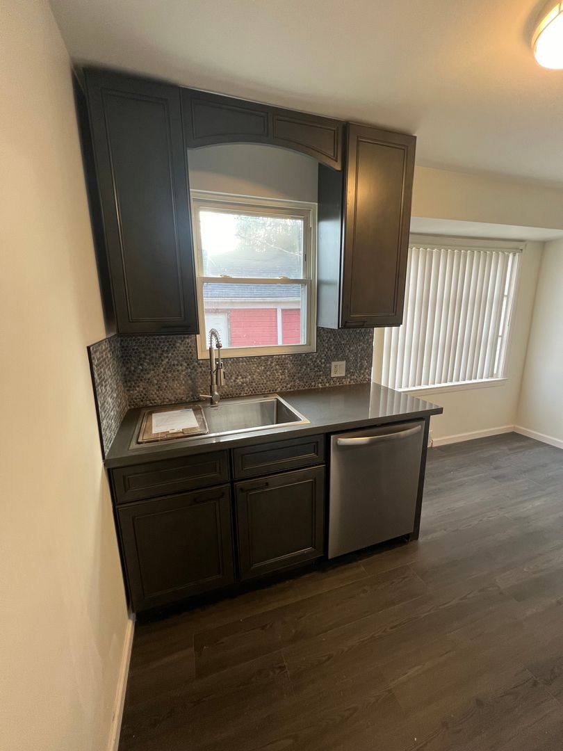 House for rent at 2816 N Main St, Royal Oak, MI 48073