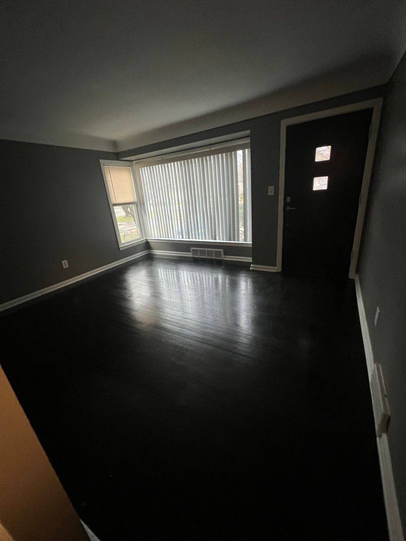 House for rent at 2816 N Main St, Royal Oak, MI 48073