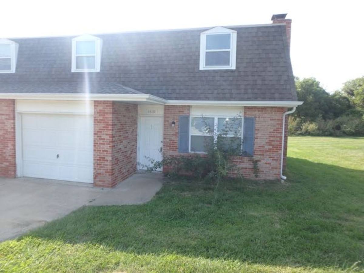 Townhouse for rent at 1113 Callie Dr, Columbia, MO 65203