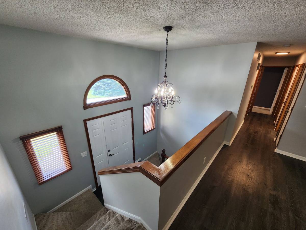 House for rent at 1904 Crescent Dr, Manhattan, KS 66503