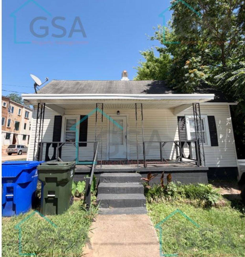 Apartment for rent at 4113 E N St, Greenville, SC 29615