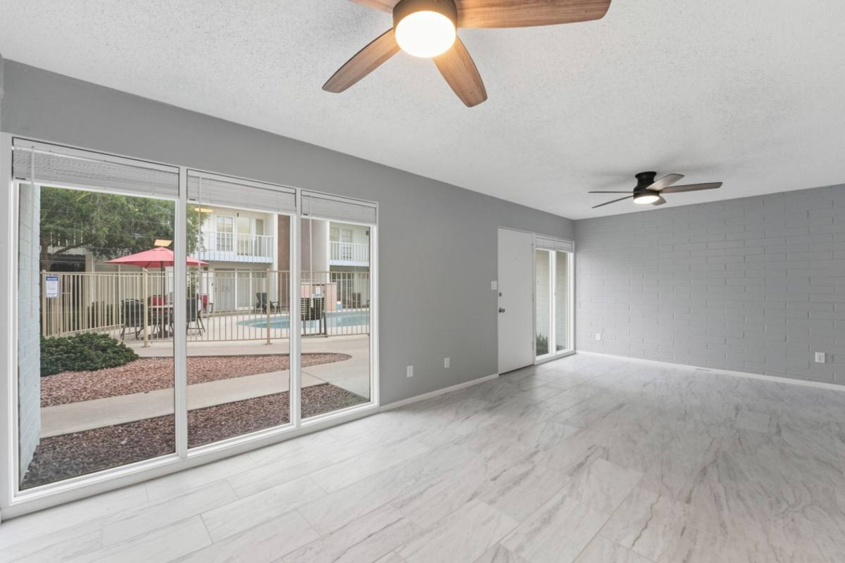 Townhouse for rent at 1734 W Tuckey Lane, Phoenix, AZ 85015