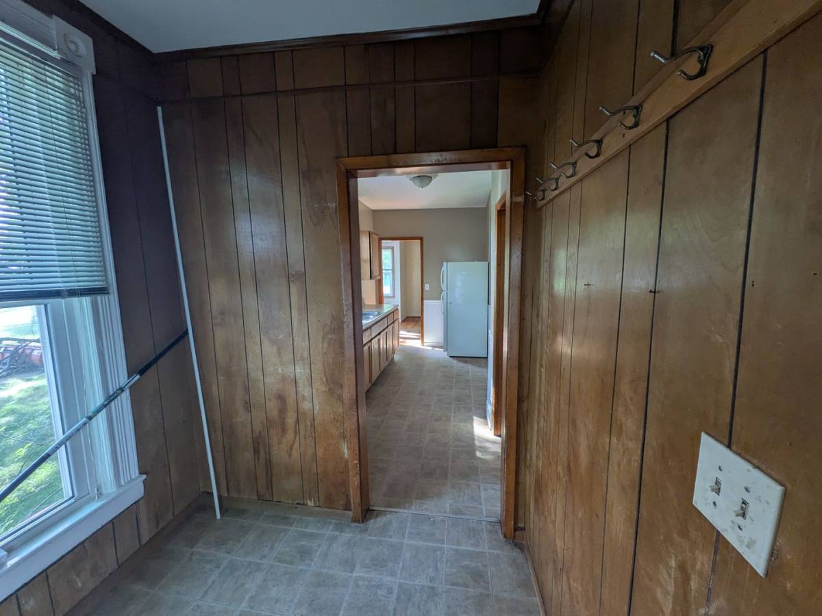 Apartment for rent at 660 5th St E, Saint Paul, MN 55106