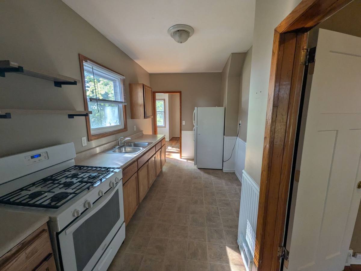 Apartment for rent at 660 5th St E, Saint Paul, MN 55106