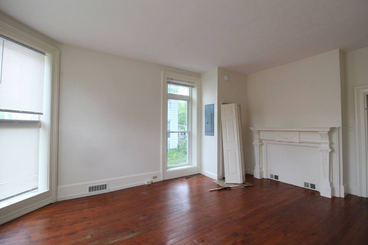 Apartment for rent at 330 N High St, Harrisonburg, VA 22802