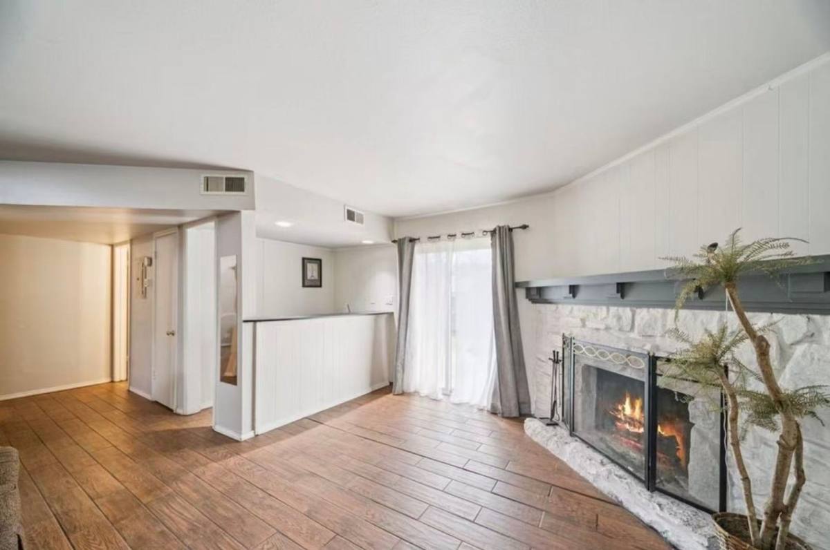 Condo for rent at 4614 E 68th St, Tulsa, OK 74136