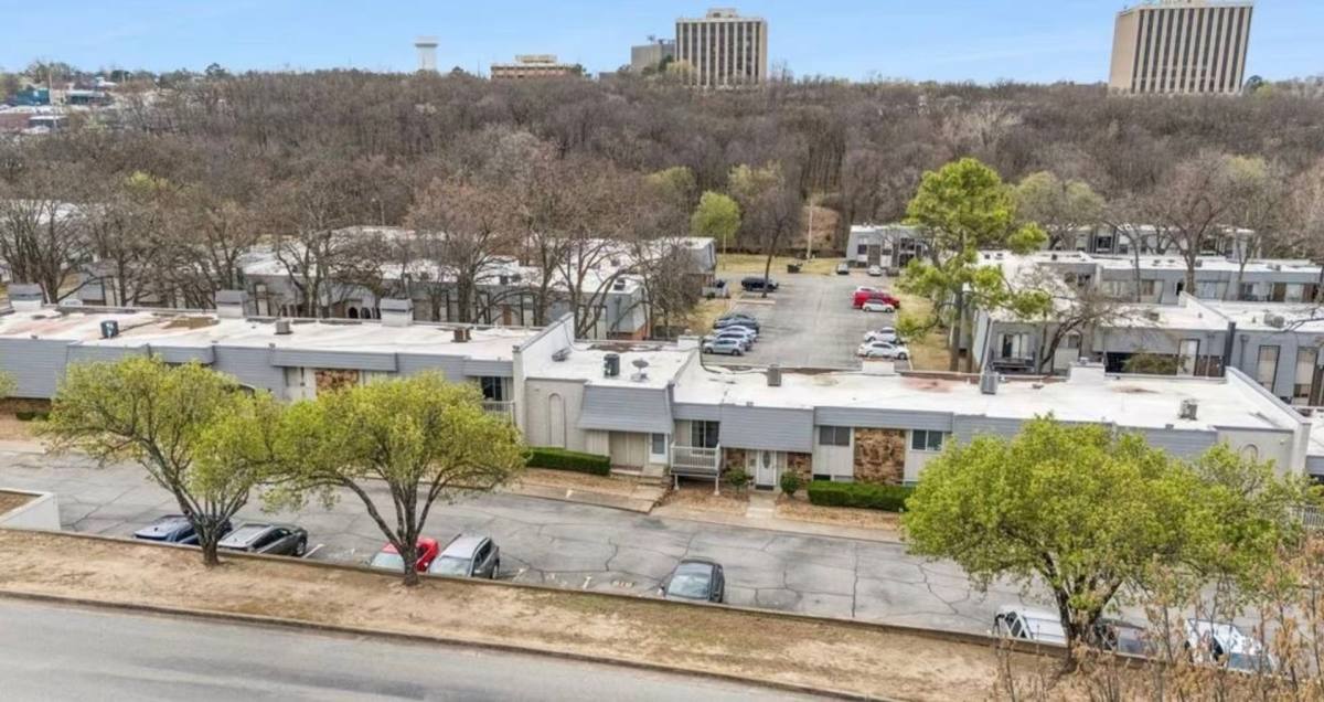 Condo for rent at 4614 E 68th St, Tulsa, OK 74136