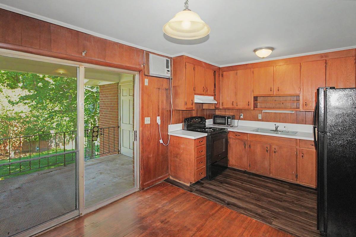 Condo for rent at 4121-2 Walker Rd, Charlotte, NC 28211