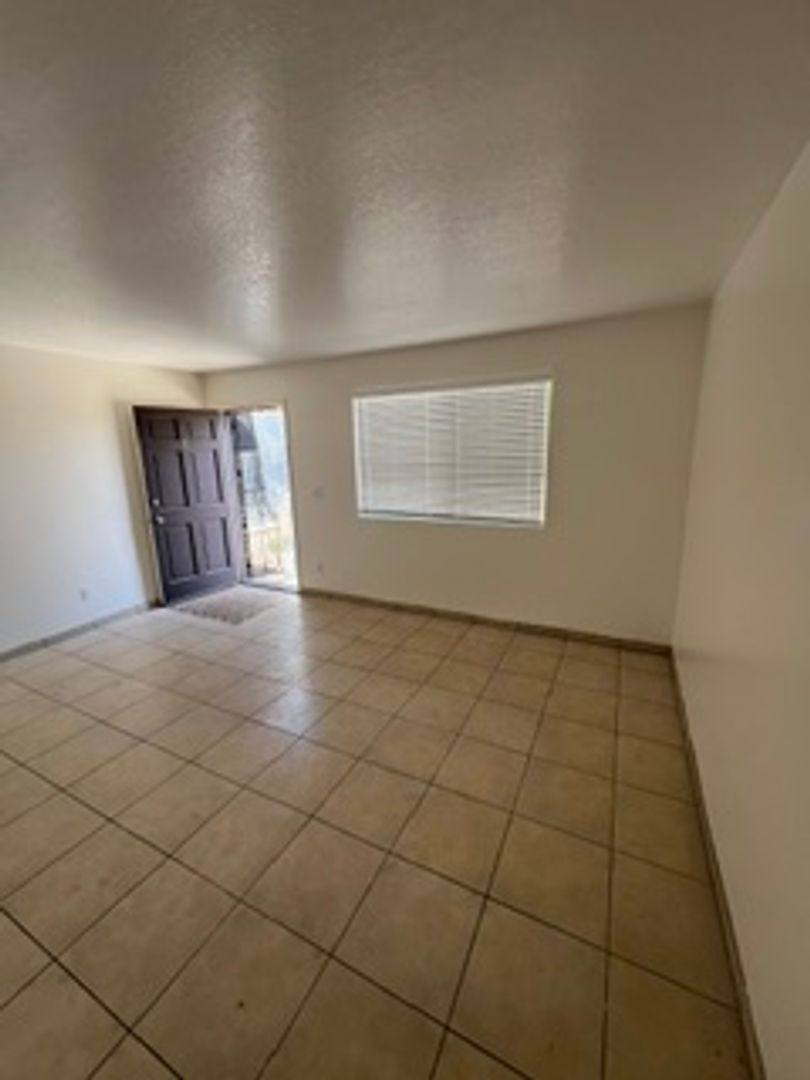 Apartment for rent at 699 W Ray Rd, Chandler, AZ 85225